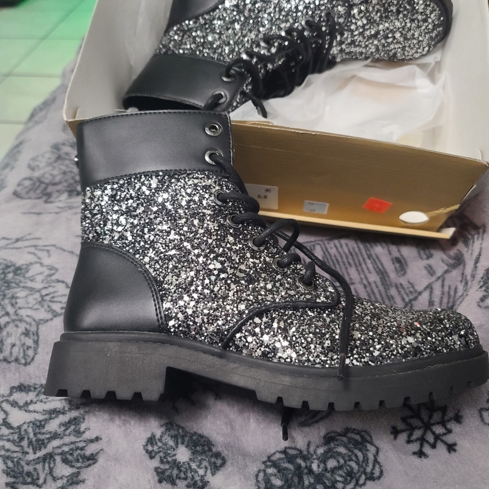 Michael Kors Alistar Bottie boots silver glitter